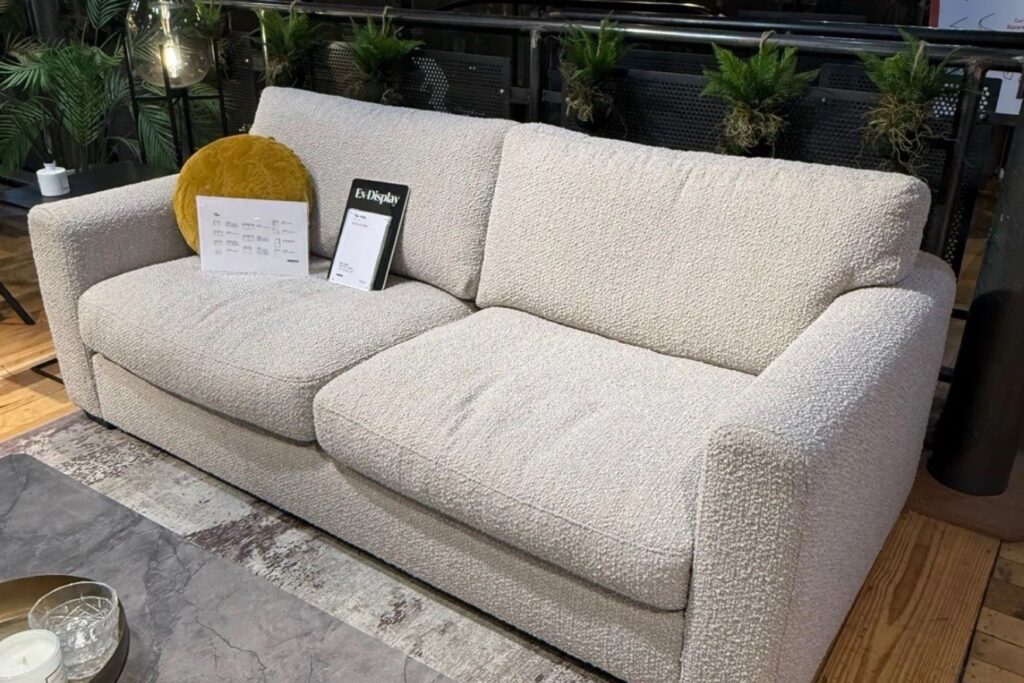 Mia sofa