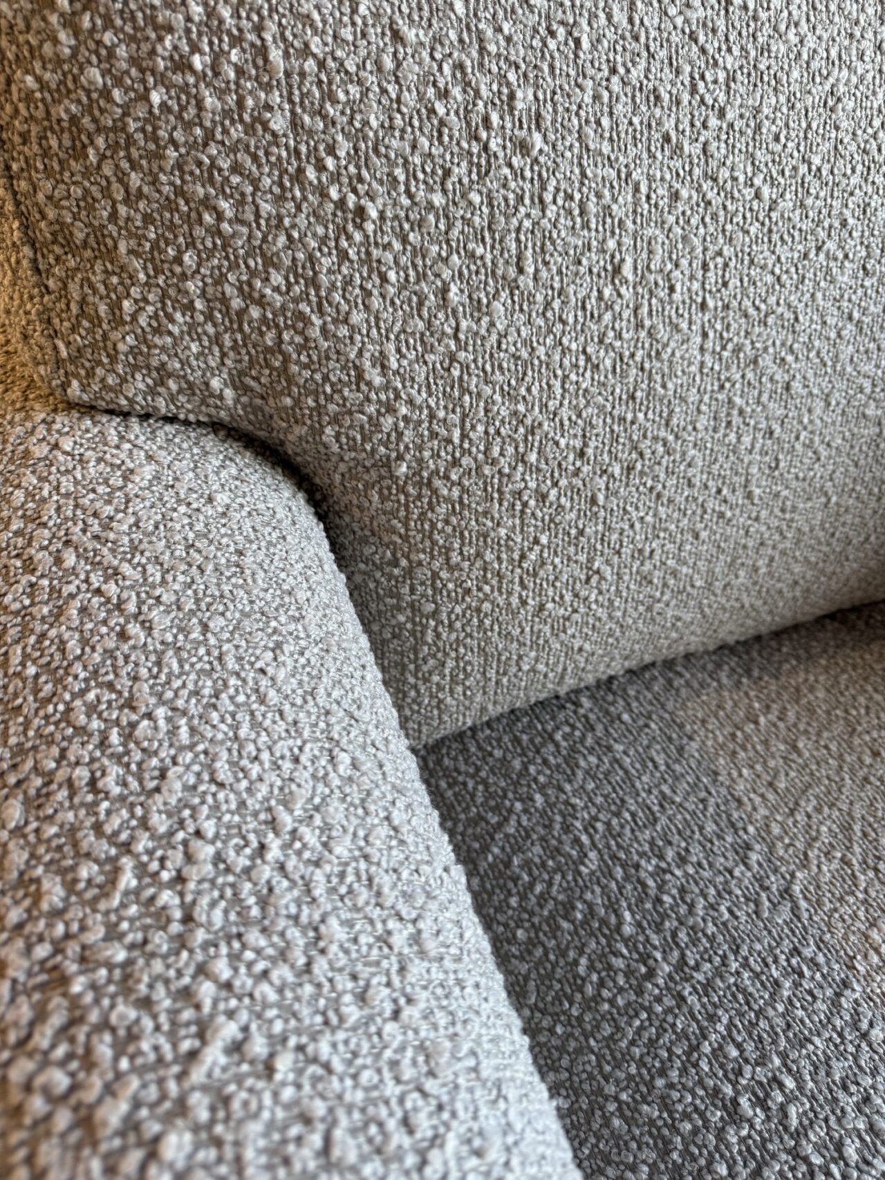 Mia Sofa - Image 3